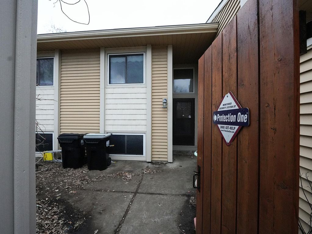 12459 Drake Street NW, Coon Rapids, MN 55448 — photo 3
