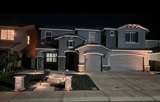 870 Storybook St, Manteca, CA 95337