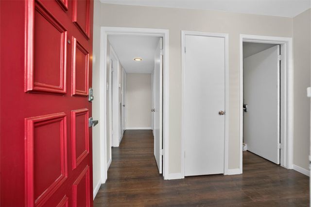 88 Lakeview Village, Conroe, TX 77356