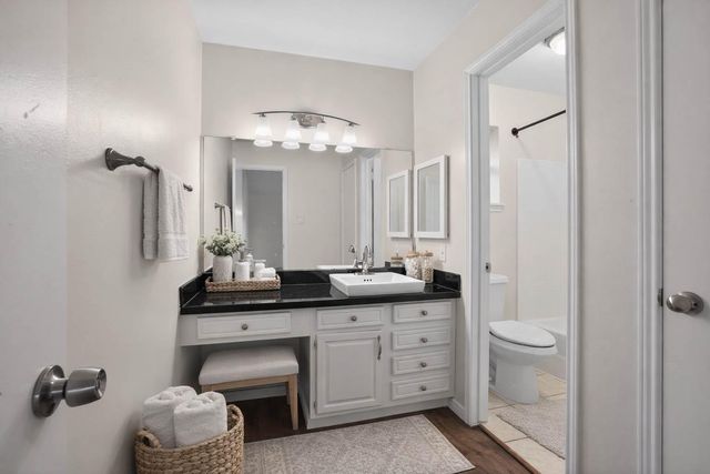 88 Lakeview Village, Conroe, TX 77356