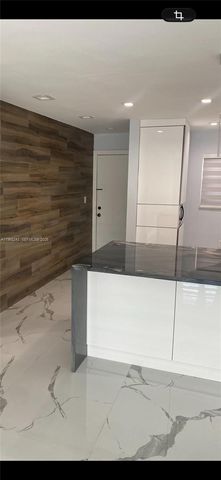 1100 W 35th St 4, Hialeah, FL 33012