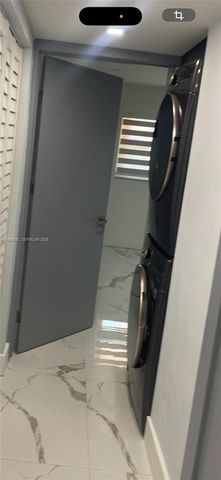 1100 W 35th St 4, Hialeah, FL 33012