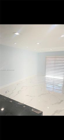 1100 W 35th St 4, Hialeah, FL 33012