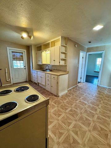 20 E 39th Street, San Angelo, TX 76903