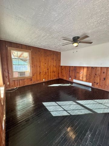 20 E 39th Street, San Angelo, TX 76903