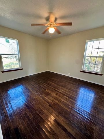 20 E 39th Street, San Angelo, TX 76903