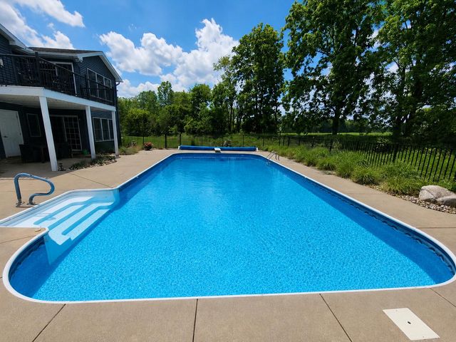 45 Browning Drive, Wayland Twp, MI 49344
