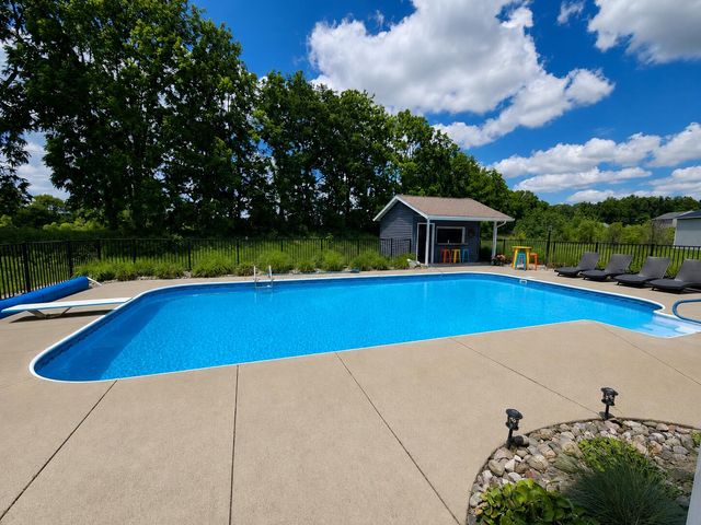45 Browning Drive, Wayland Twp, MI 49344