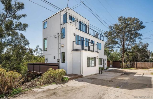 1024-1022 Pascoe St., San Diego, CA 92103