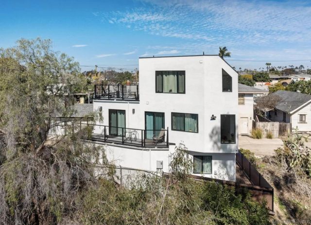 1024-1022 Pascoe St., San Diego, CA 92103