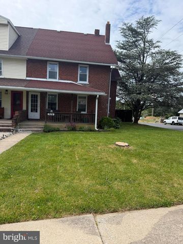 328 FRANKLIN ST, Shoemakersville, PA 19555