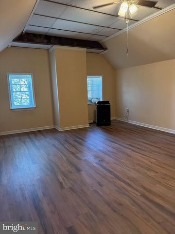 328 FRANKLIN ST, Shoemakersville, PA 19555