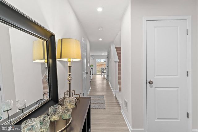 240 OLYMPUS RD, Charles Town, WV 25414