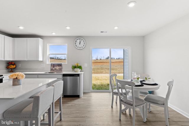 240 OLYMPUS RD, Charles Town, WV 25414