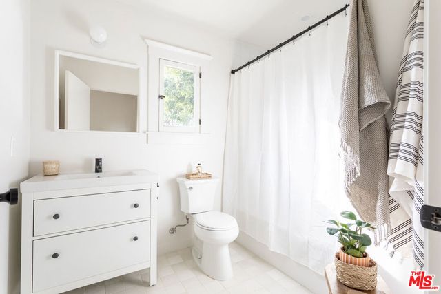 372 N Avenue 53, Los Angeles, CA 90042