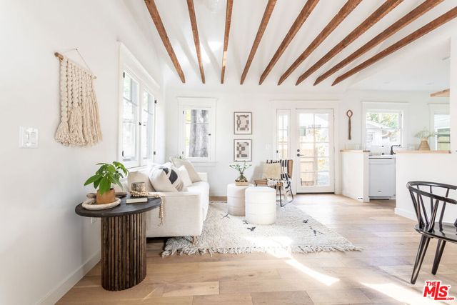 372 N Avenue 53, Los Angeles, CA 90042