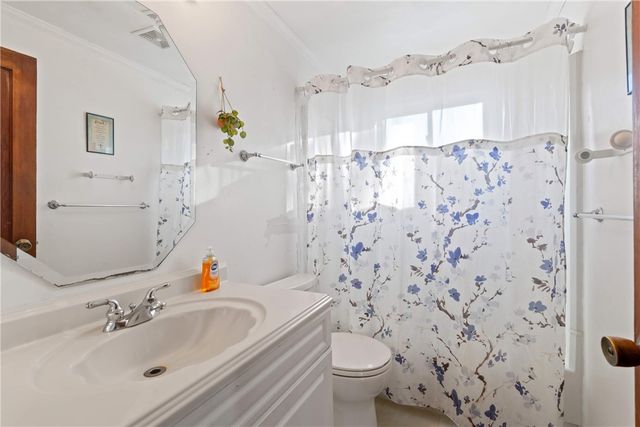 330 Wilson Dr, Penn Hills, PA 15235