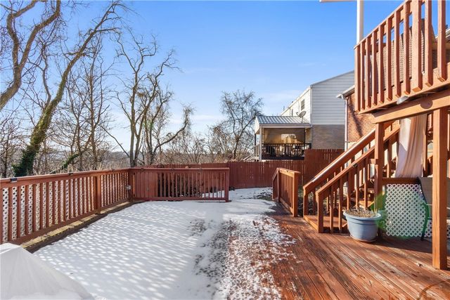 330 Wilson Dr, Penn Hills, PA 15235