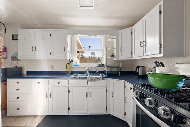 330 Wilson Dr, Penn Hills, PA 15235