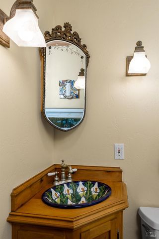 15607 Old Cazadero Rd, Guerneville, CA 95446