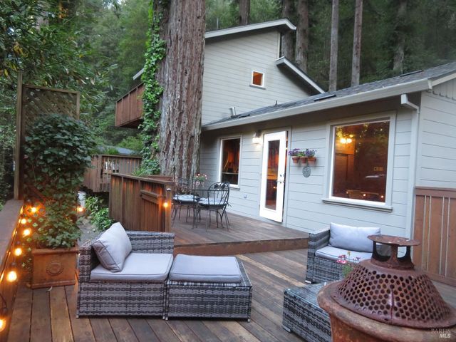 15607 Old Cazadero Rd, Guerneville, CA 95446