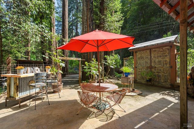 15607 Old Cazadero Rd, Guerneville, CA 95446