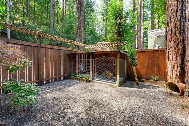 15607 Old Cazadero Rd, Guerneville, CA 95446