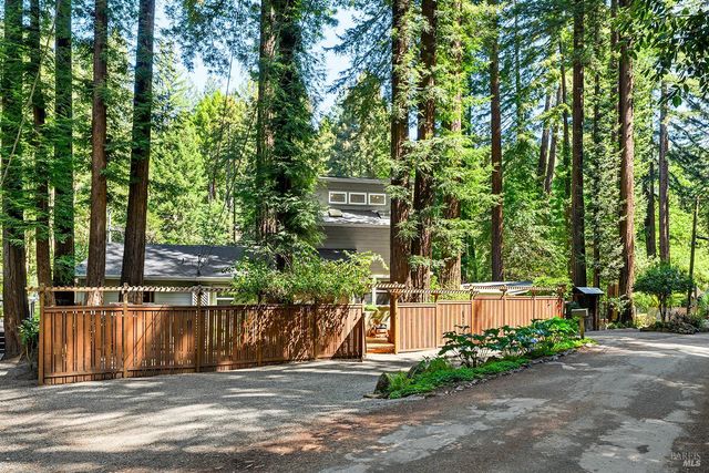 15607 Old Cazadero Rd, Guerneville, CA 95446