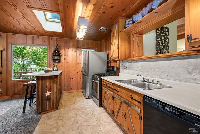 15607 Old Cazadero Rd, Guerneville, CA 95446