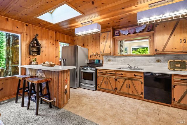 15607 Old Cazadero Rd, Guerneville, CA 95446