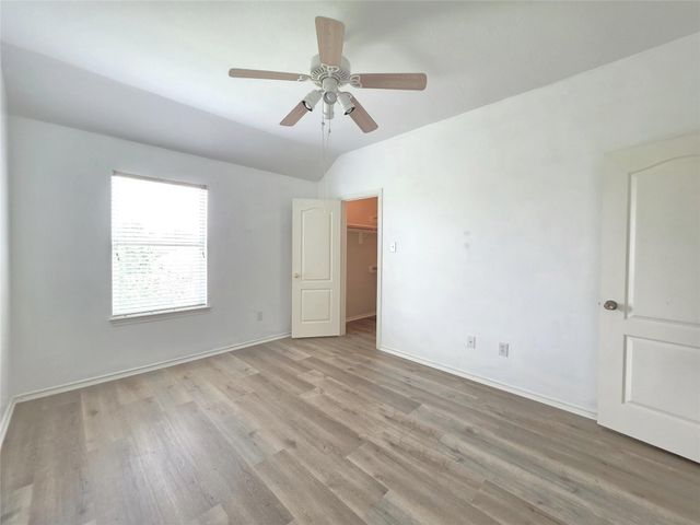 10038 Barr Lake Drive, Houston, TX 77095