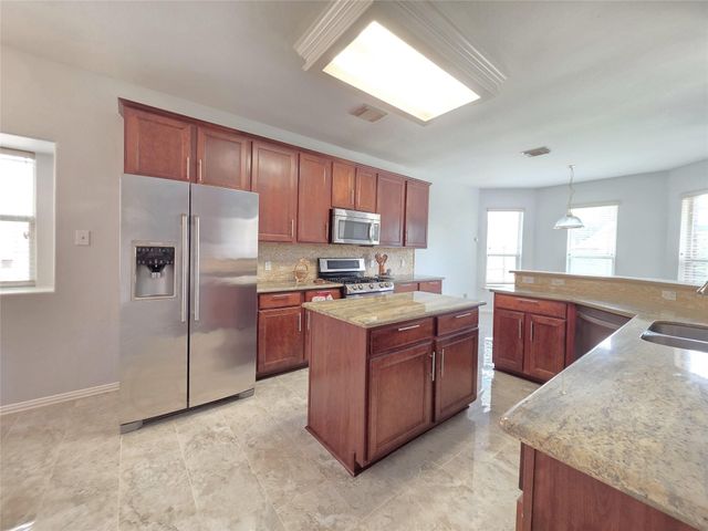 10038 Barr Lake Drive, Houston, TX 77095