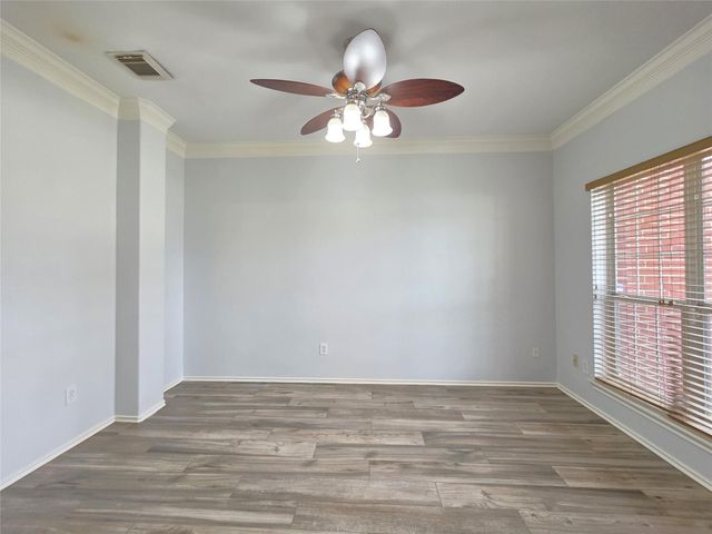 10038 Barr Lake Drive, Houston, TX 77095