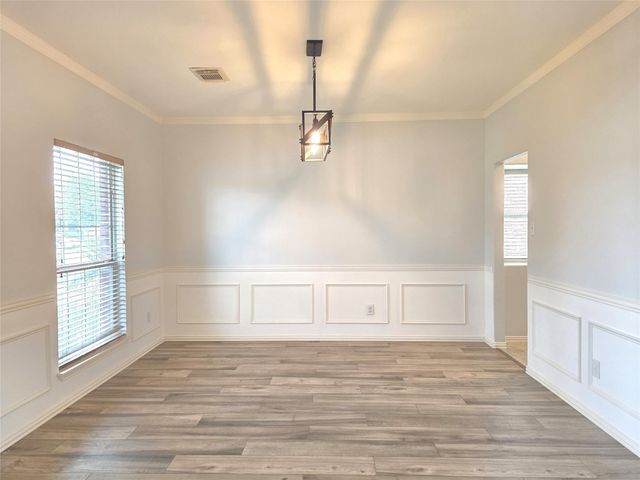 10038 Barr Lake Drive, Houston, TX 77095