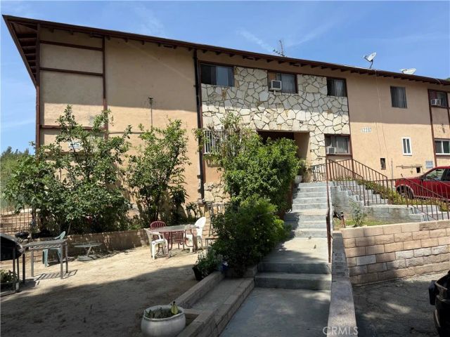 12287 Osborne Street 12, Pacoima, CA 91331