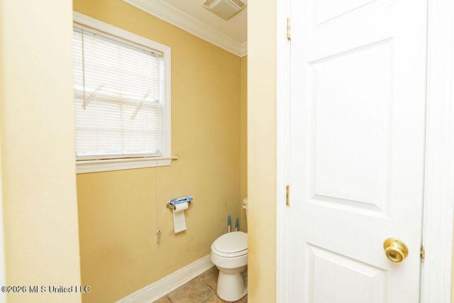 218 Dogwood Street, Waveland, MS 39576