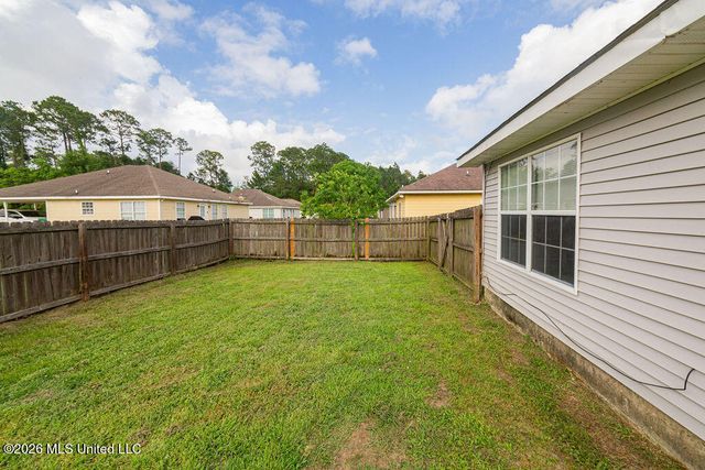 218 Dogwood Street, Waveland, MS 39576
