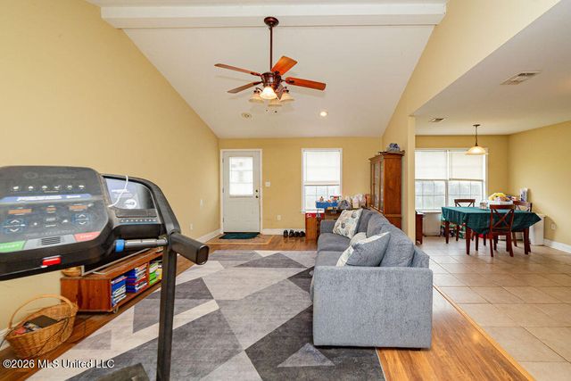 218 Dogwood Street, Waveland, MS 39576