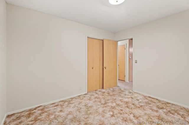 5423 Baylor Drive, Bartlesville, OK 74006