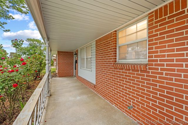 5423 Baylor Drive, Bartlesville, OK 74006