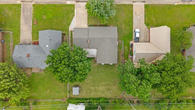 5423 Baylor Drive, Bartlesville, OK 74006