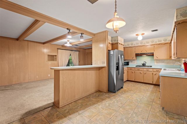 5423 Baylor Drive, Bartlesville, OK 74006