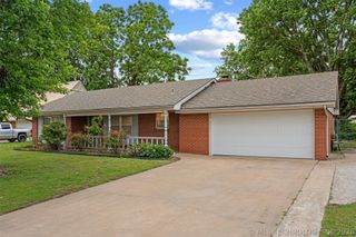 5423 Baylor Drive, Bartlesville, OK 74006