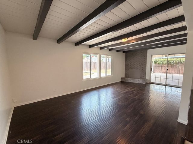 7943 Newcastle, Reseda, CA 91335