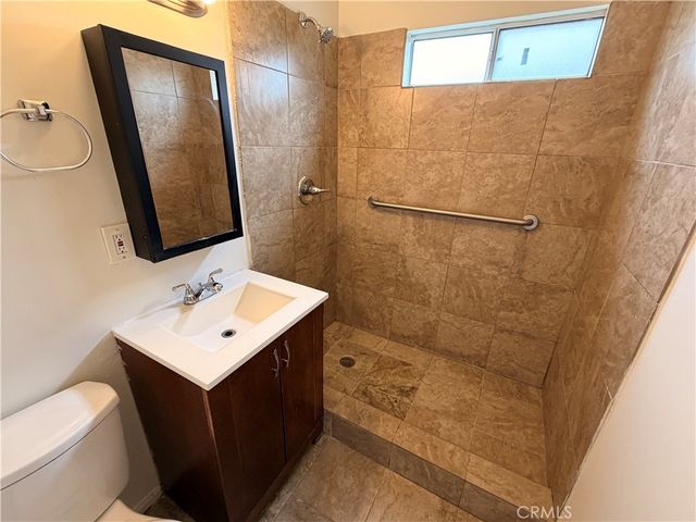7943 Newcastle, Reseda, CA 91335