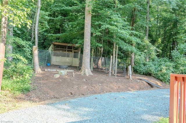3962 Kimesville Road, Burlington, NC 27215