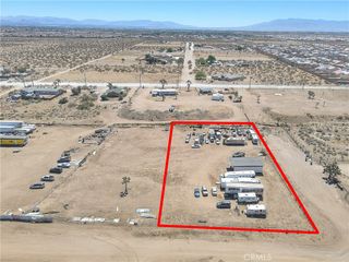 11525 Cactus Road, Phelan, CA 92371