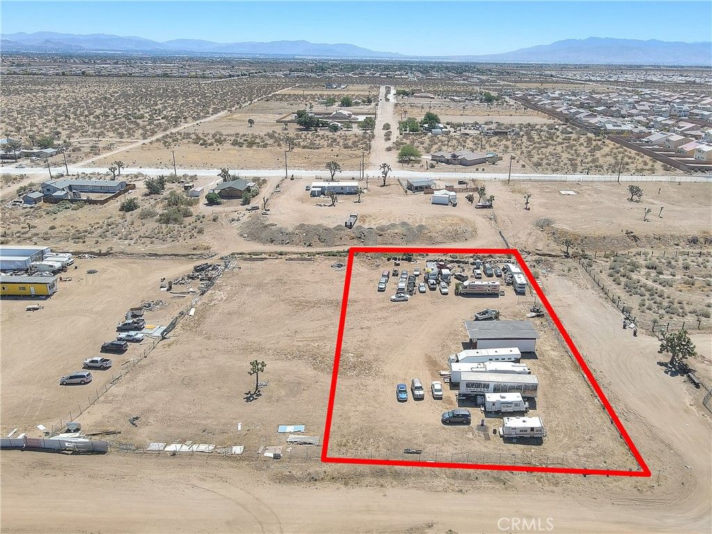 11525 Cactus Road, Phelan, CA 92371
