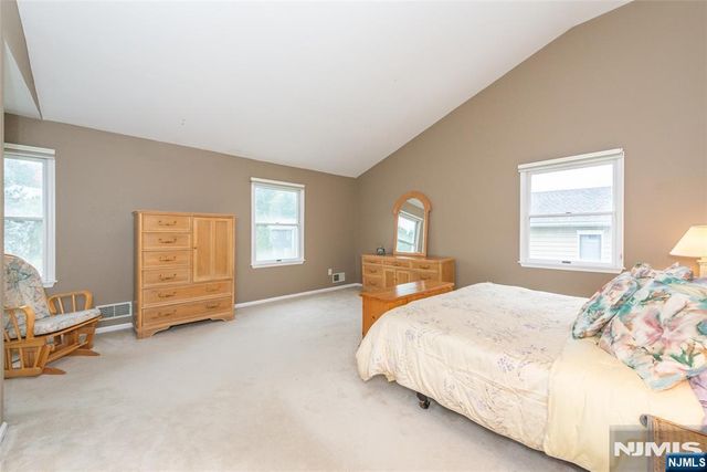 86 Point View Parkway, Wayne, NJ 07470