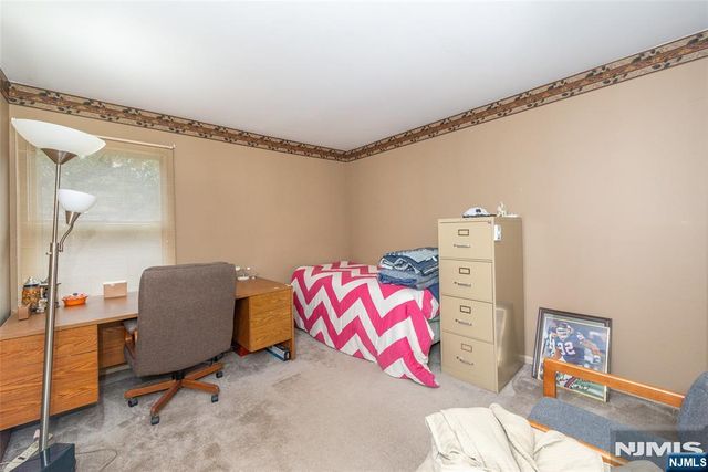 86 Point View Parkway, Wayne, NJ 07470